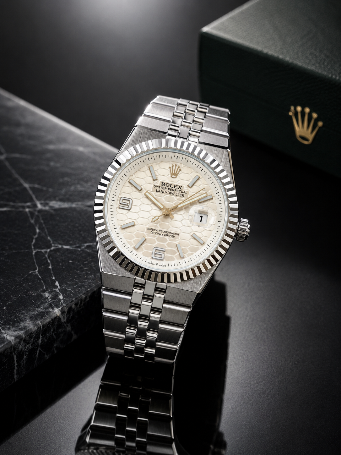 Men’s Land-Dweller Watch - Image 4