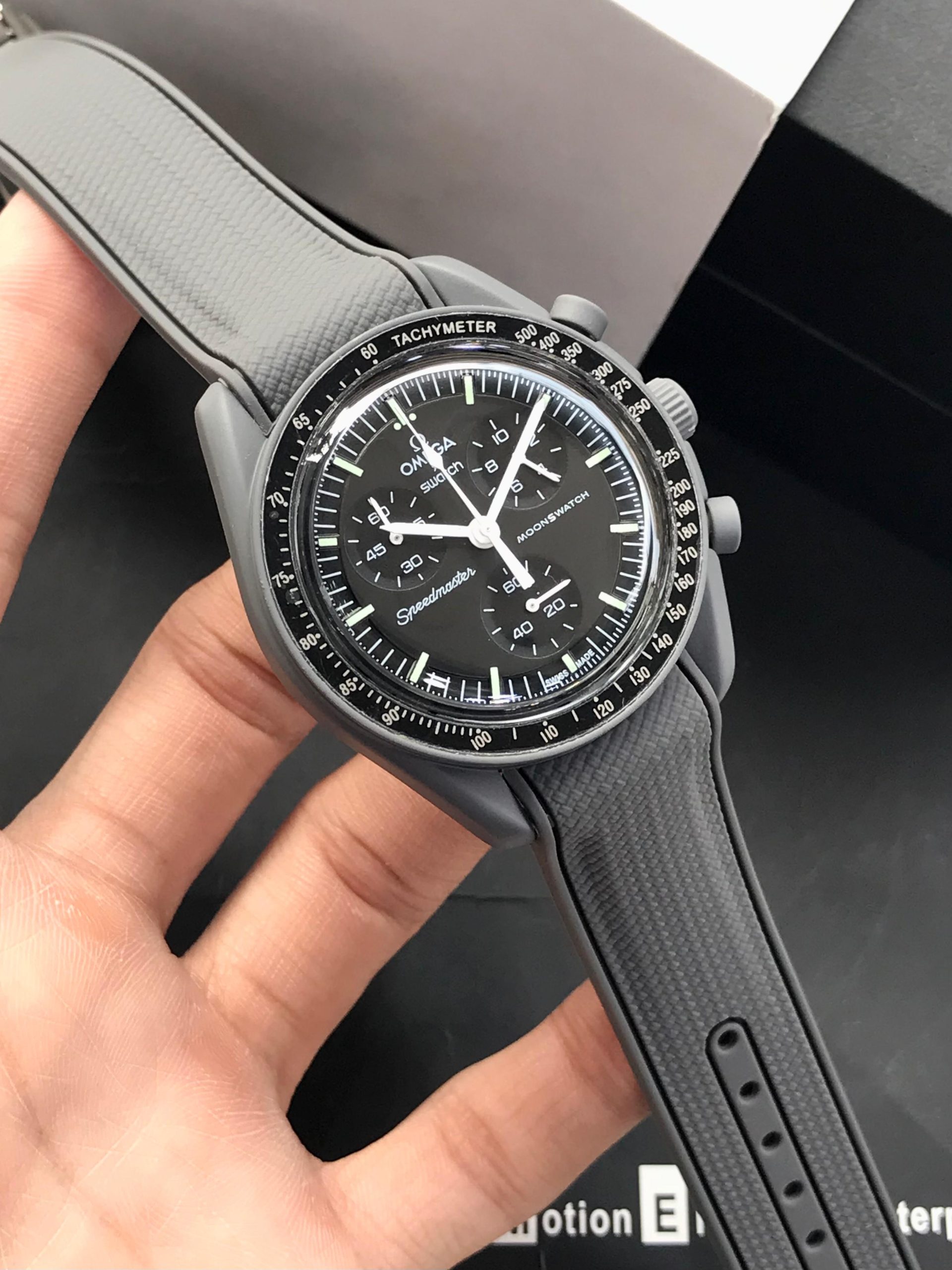 OMEGA x Swatch Mens Watch Moons Watch - Image 2