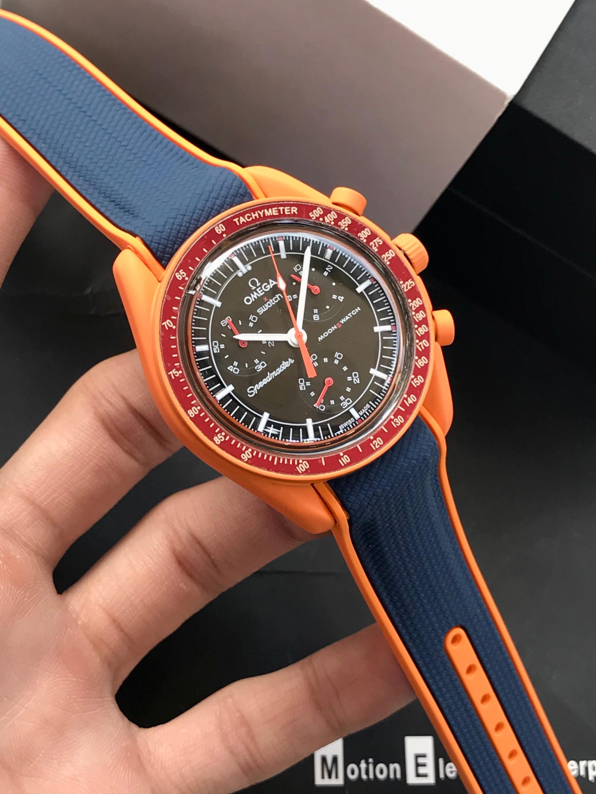 OMEGA x Swatch Mens Watch Moons Watch - Image 7